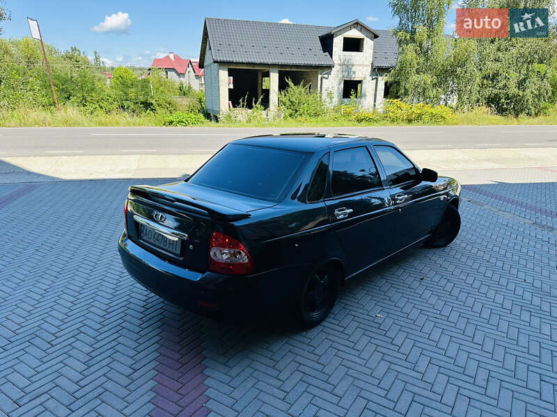 Седан ВАЗ / Lada 2170 Priora 2008 в Тячеве