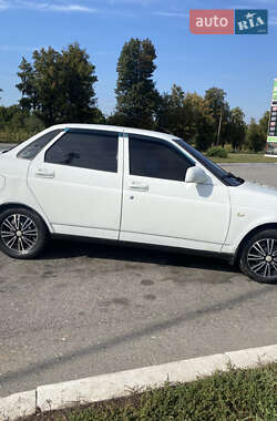 Седан ВАЗ 2170 Priora 2013 в 