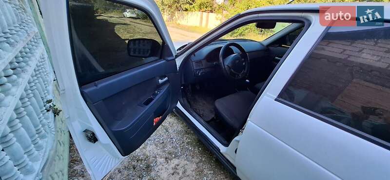 Седан ВАЗ / Lada 2170 Priora 2012 в Краматорске