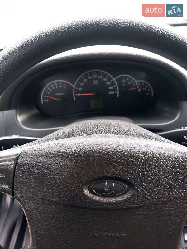 Седан ВАЗ / Lada 2170 Priora 2011 в Прилуках