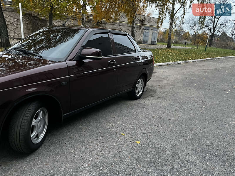 Седан ВАЗ / Lada 2170 Priora 2010 в Конотопі фото 9 Седан ВАЗ / Lada 2170 Priora 2010 в Конотопі