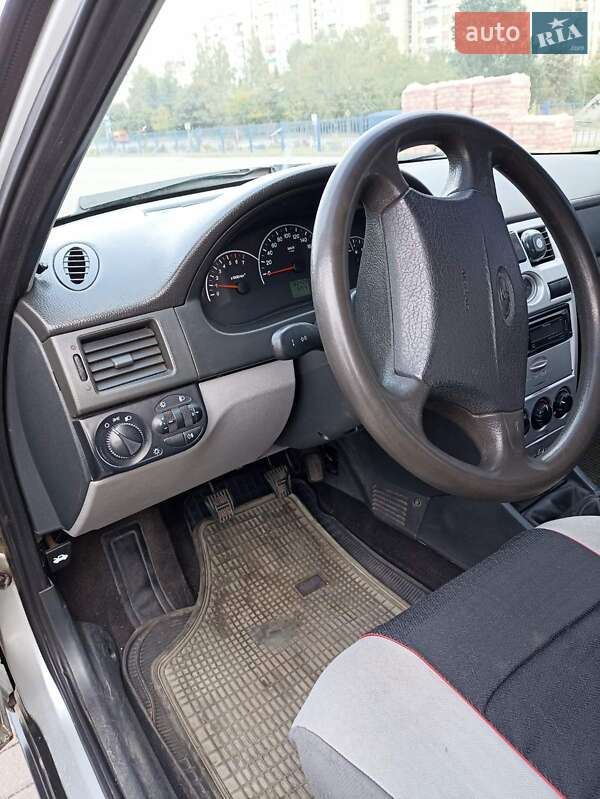 Седан ВАЗ / Lada 2170 Priora 2008 в Дрогобыче фото 12 Седан ВАЗ / Lada 2170 Priora 2008 в Дрогобыче