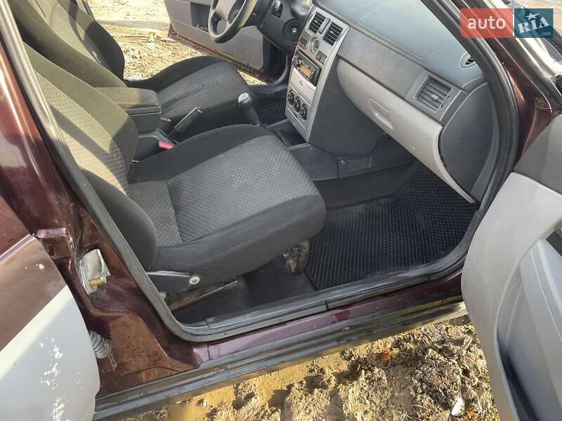 Седан ВАЗ / Lada 2170 Priora 2011 в Черновцах