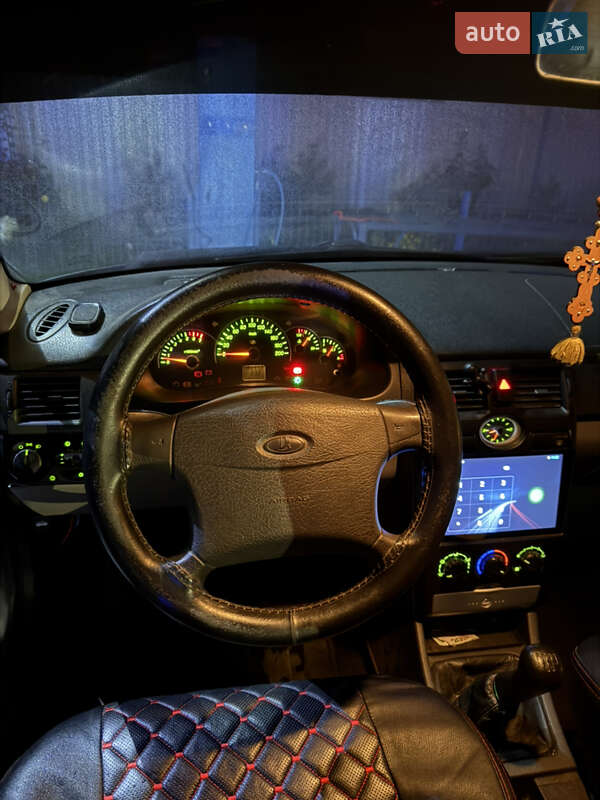 Седан ВАЗ / Lada 2170 Priora 2008 в Запоріжжі фото 13 Седан ВАЗ / Lada 2170 Priora 2008 в Запоріжжі