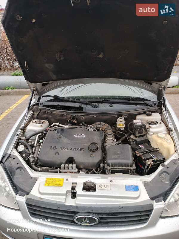 Седан ВАЗ / Lada 2170 Priora 2011 в Львове фото 3 Седан ВАЗ / Lada 2170 Priora 2011 в Львове