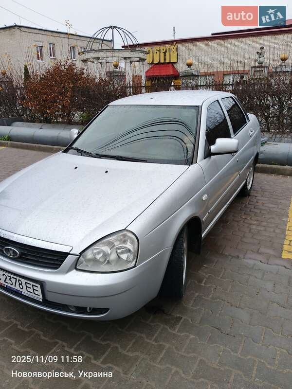 Седан ВАЗ / Lada 2170 Priora 2011 в Львове фото 6 Седан ВАЗ / Lada 2170 Priora 2011 в Львове