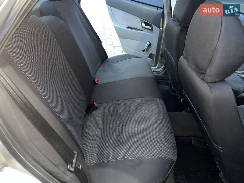 Седан ВАЗ / Lada 2170 Priora 2007 в Кривом Роге фото 9 Седан ВАЗ / Lada 2170 Priora 2007 в Кривом Роге