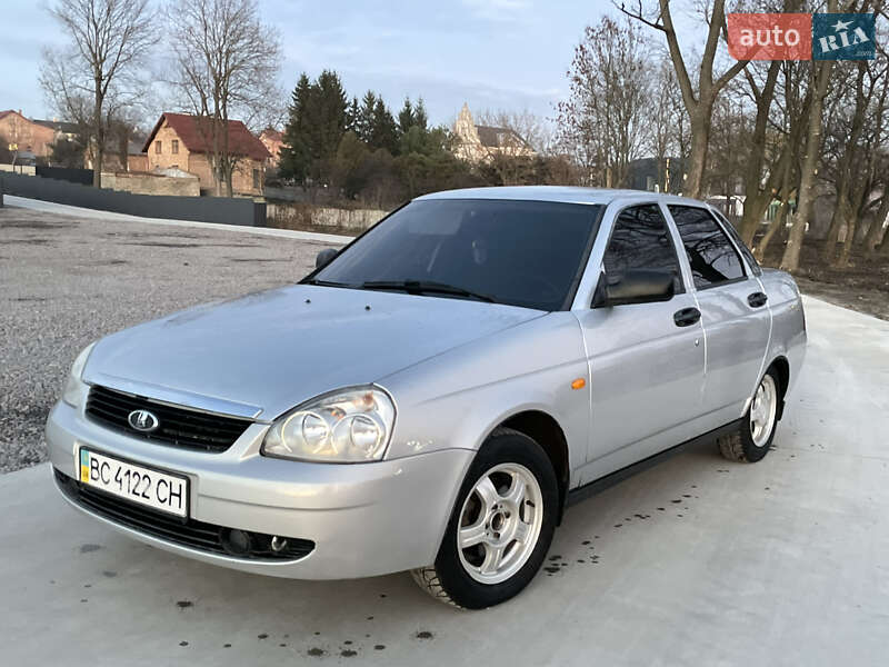 Седан ВАЗ / Lada 2170 Priora 2010 в Львове фото 14 Седан ВАЗ / Lada 2170 Priora 2010 в Львове