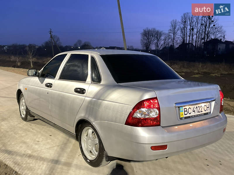 Седан ВАЗ / Lada 2170 Priora 2010 в Львове фото 29 Седан ВАЗ / Lada 2170 Priora 2010 в Львове
