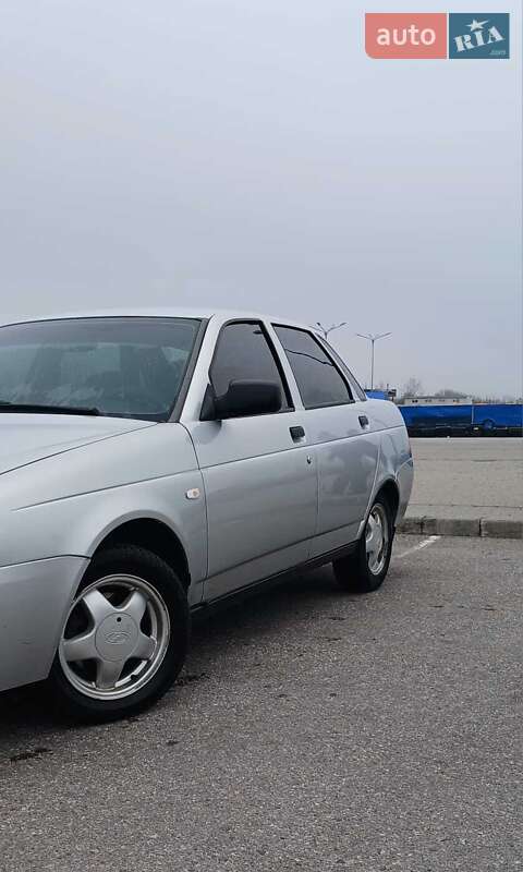 Седан ВАЗ / Lada 2170 Priora 2007 в Кривому Розі фото 7 Седан ВАЗ / Lada 2170 Priora 2007 в Кривому Розі