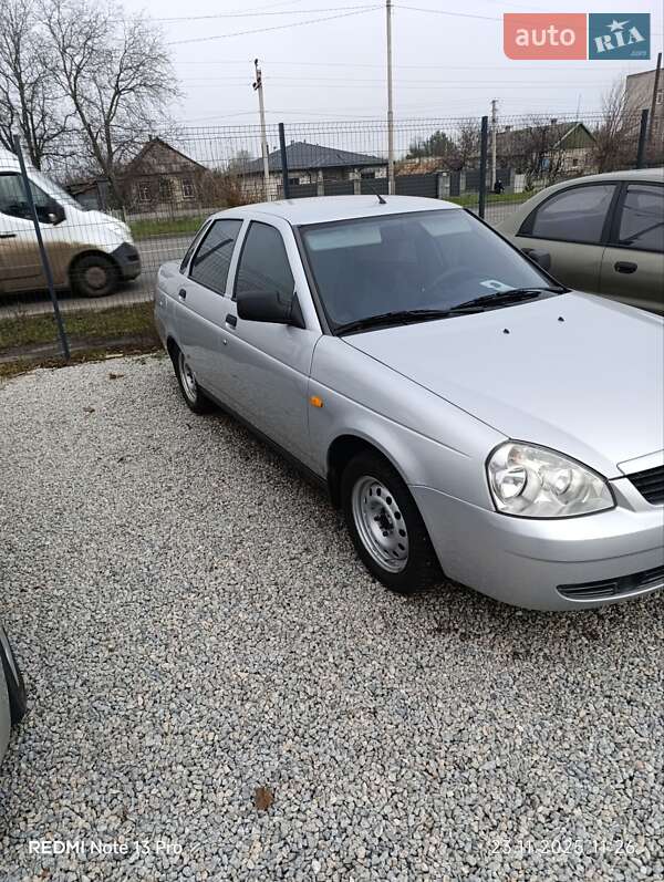 Седан ВАЗ / Lada 2170 Priora 2010 в Павлограде фото 13 Седан ВАЗ / Lada 2170 Priora 2010 в Павлограде