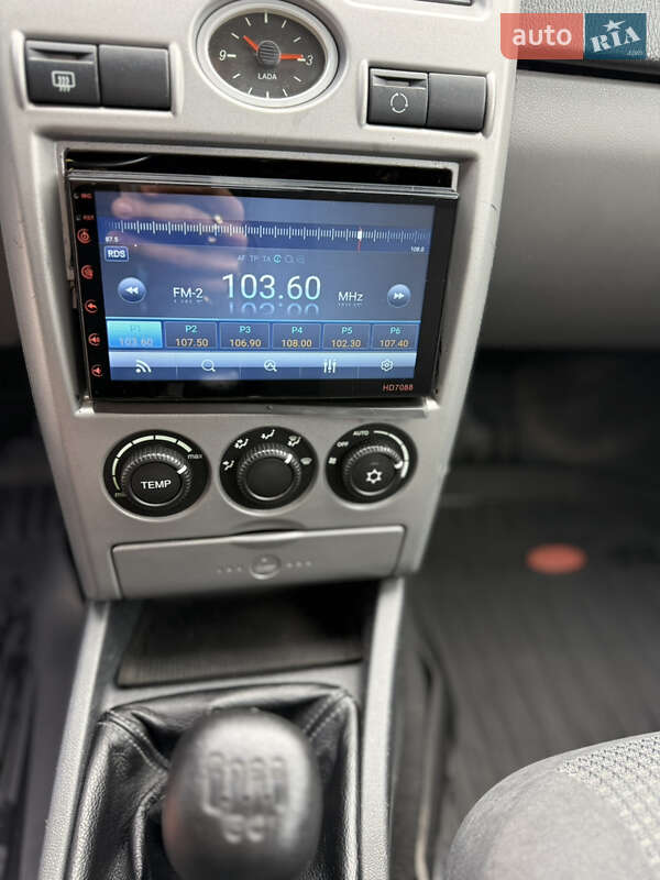 Седан ВАЗ / Lada 2170 Priora 2008 в Вознесенске фото 12 Седан ВАЗ / Lada 2170 Priora 2008 в Вознесенске