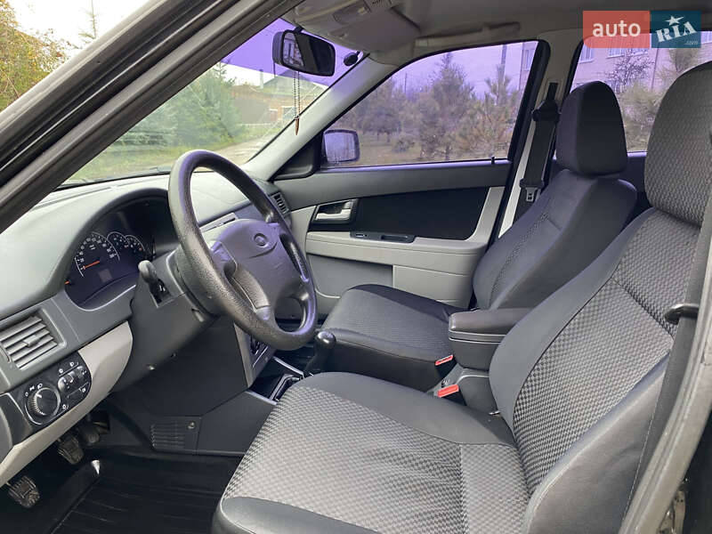 Седан ВАЗ / Lada 2170 Priora 2011 в Охтирці