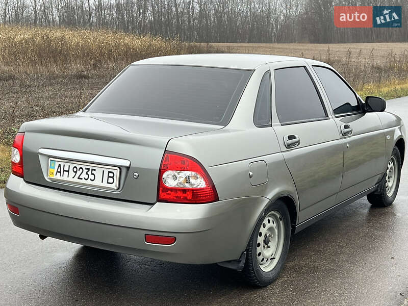 Седан ВАЗ / Lada 2170 Priora 2008 в Прилуках