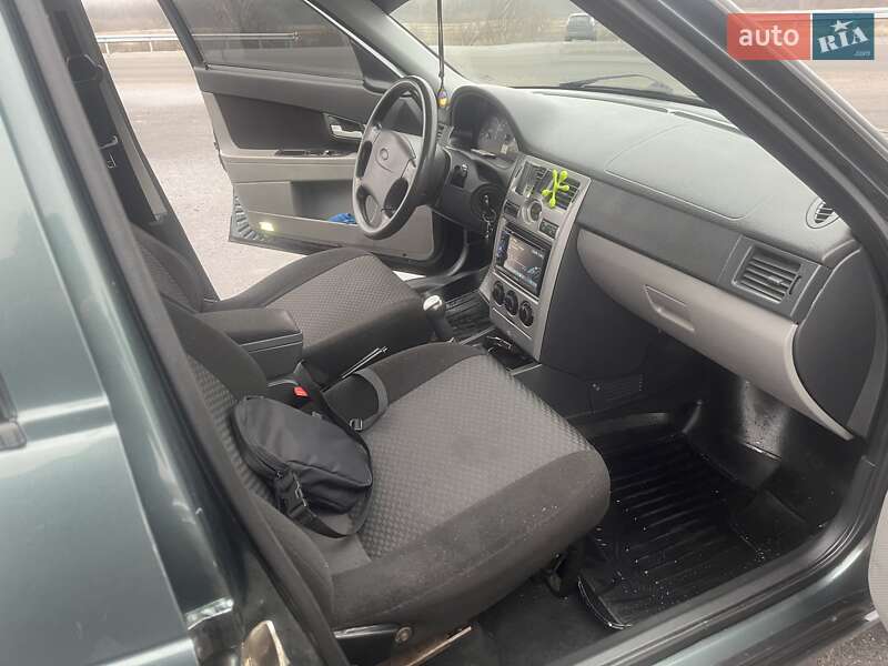 Седан ВАЗ / Lada 2170 Priora 2011 в Балаклії фото 10 Седан ВАЗ / Lada 2170 Priora 2011 в Балаклії