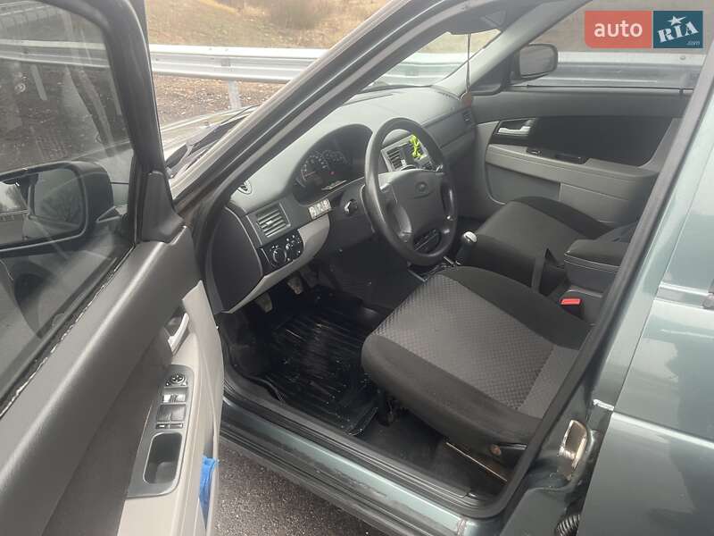 Седан ВАЗ / Lada 2170 Priora 2011 в Балаклії фото 20 Седан ВАЗ / Lada 2170 Priora 2011 в Балаклії