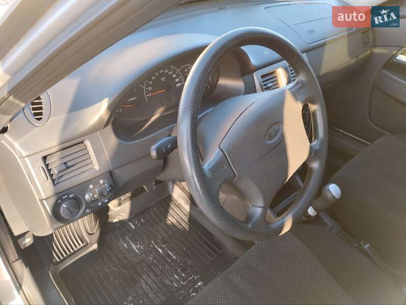 Седан ВАЗ / Lada 2170 Priora 2012 в Рівному