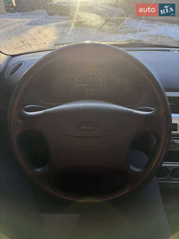 Седан ВАЗ / Lada 2170 Priora 2007 в Чернигове