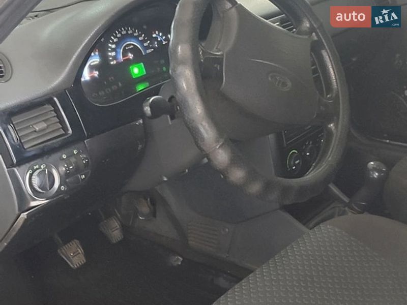 ВАЗ / Lada 2170 Priora 2011