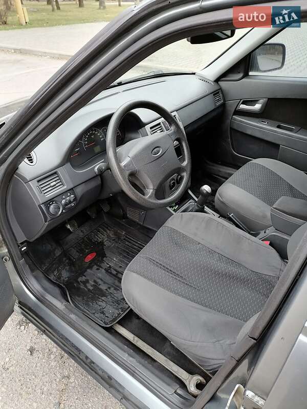 Универсал ВАЗ / Lada 2171 Priora 2011 в Запорожье