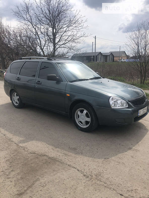 Универсал ВАЗ / Lada 2171 Priora 2010 в Борисполе