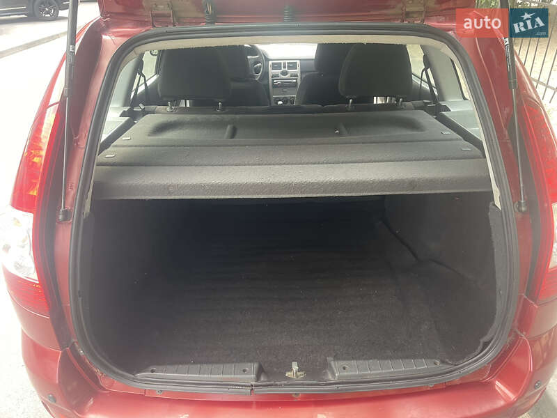 Универсал ВАЗ / Lada 2171 Priora 2010 в Киеве