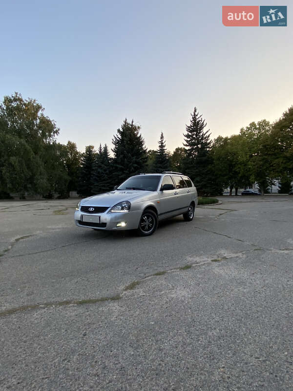 Универсал ВАЗ / Lada 2171 Priora 2012 в Лозовой