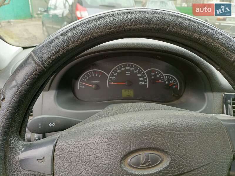 Универсал ВАЗ / Lada 2171 Priora 2011 в Подгородном