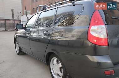 Универсал ВАЗ 2171 Priora 2011 в 
