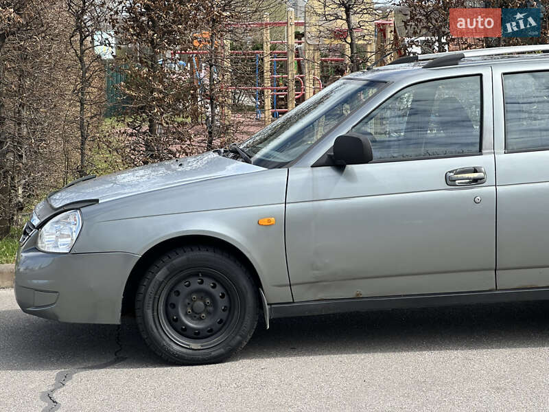 Универсал ВАЗ / Lada 2171 Priora 2012 в Киеве фото 12 Универсал ВАЗ / Lada 2171 Priora 2012 в Киеве