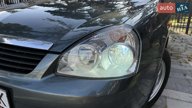 Універсал ВАЗ / Lada 2171 Priora 2011 в Охтирці