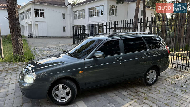 Універсал ВАЗ / Lada 2171 Priora 2011 в Охтирці