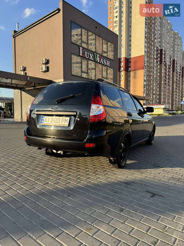 Універсал ВАЗ / Lada 2171 Priora 2013 в Києві