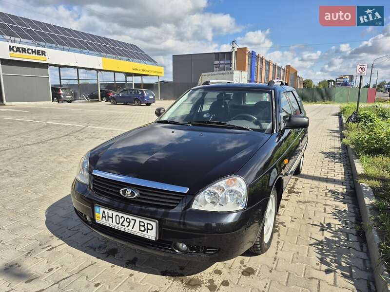 Универсал ВАЗ / Lada 2171 Priora 2012 в Луцке