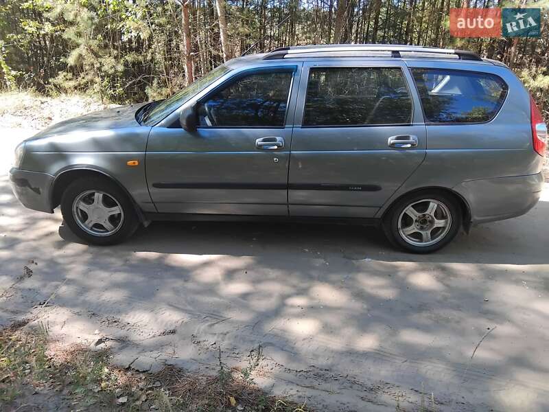 Универсал ВАЗ / Lada 2171 Priora 2011 в Ахтырке