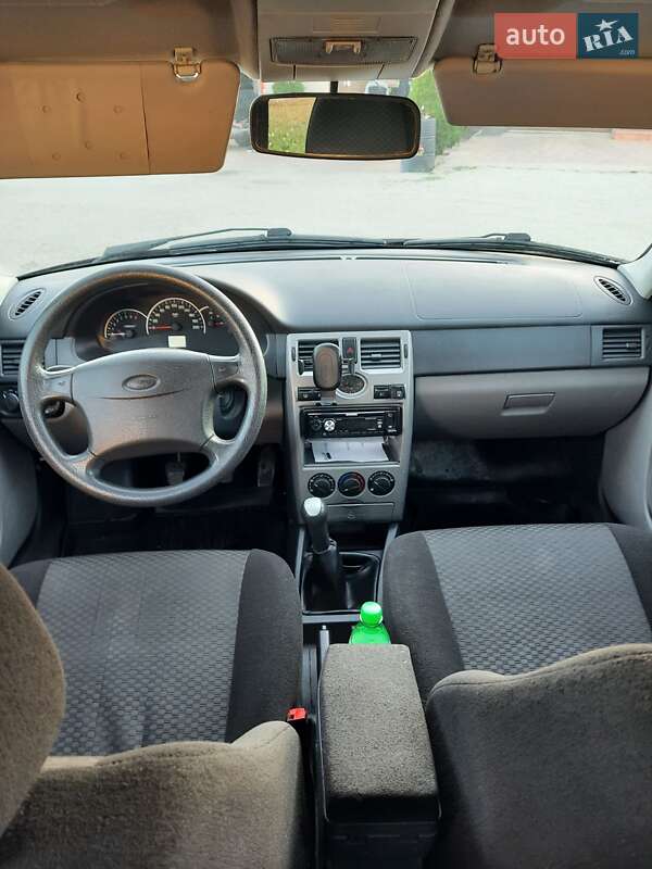 Универсал ВАЗ / Lada 2171 Priora 2011 в Лозовой