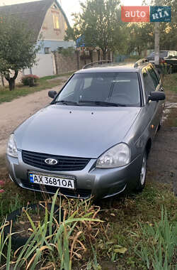 Универсал ВАЗ 2171 Priora 2011 в 