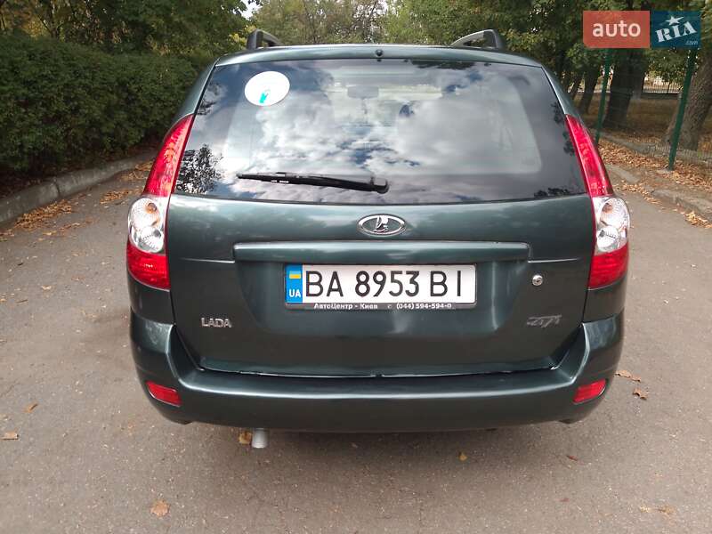 Універсал ВАЗ / Lada 2171 Priora 2011 в Кропивницькому
