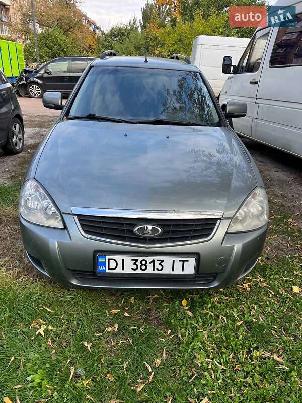 Универсал ВАЗ / Lada 2171 Priora 2011 в Киеве