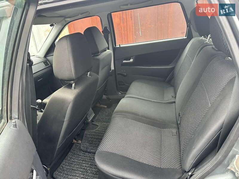 Универсал ВАЗ / Lada 2171 Priora 2011 в Киеве