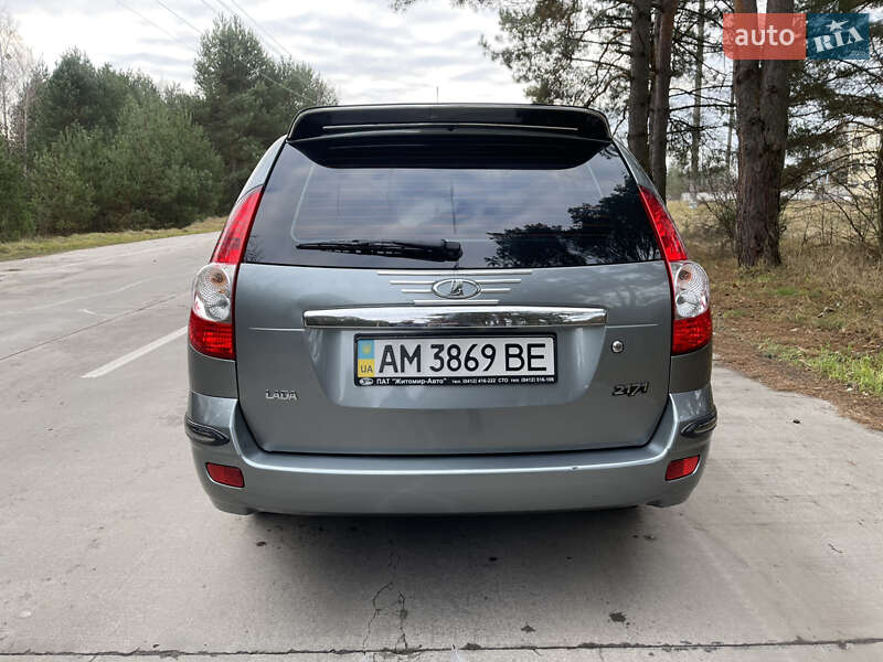 Універсал ВАЗ / Lada 2171 Priora 2011 в Славуті