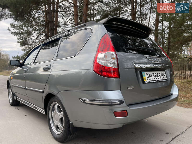 Універсал ВАЗ / Lada 2171 Priora 2011 в Славуті