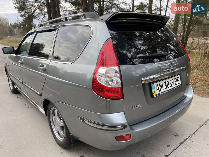 Універсал ВАЗ / Lada 2171 Priora 2011 в Славуті