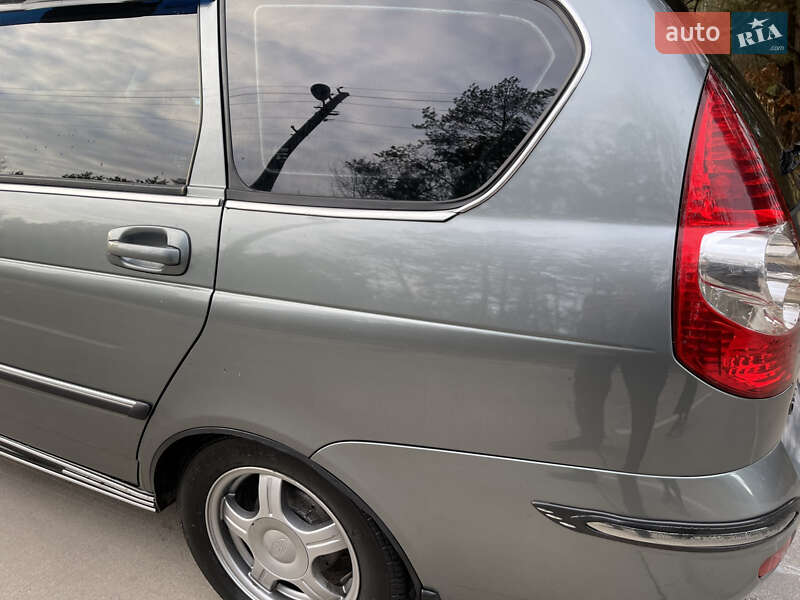 Універсал ВАЗ / Lada 2171 Priora 2011 в Славуті