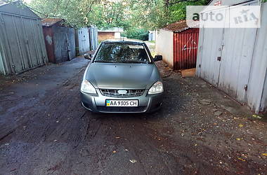 Хэтчбек ВАЗ / Lada 2172 Priora 2011 в Киеве