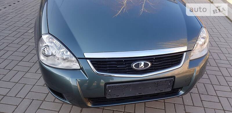Хетчбек ВАЗ / Lada 2172 Priora 2011 в Запоріжжі