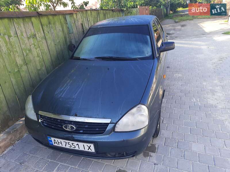 Хэтчбек ВАЗ / Lada 2172 Priora 2011 в Ивано-Франковске