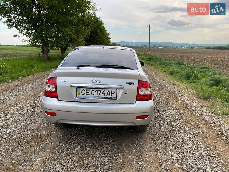 Хэтчбек ВАЗ / Lada 2172 Priora 2009 в Черновцах