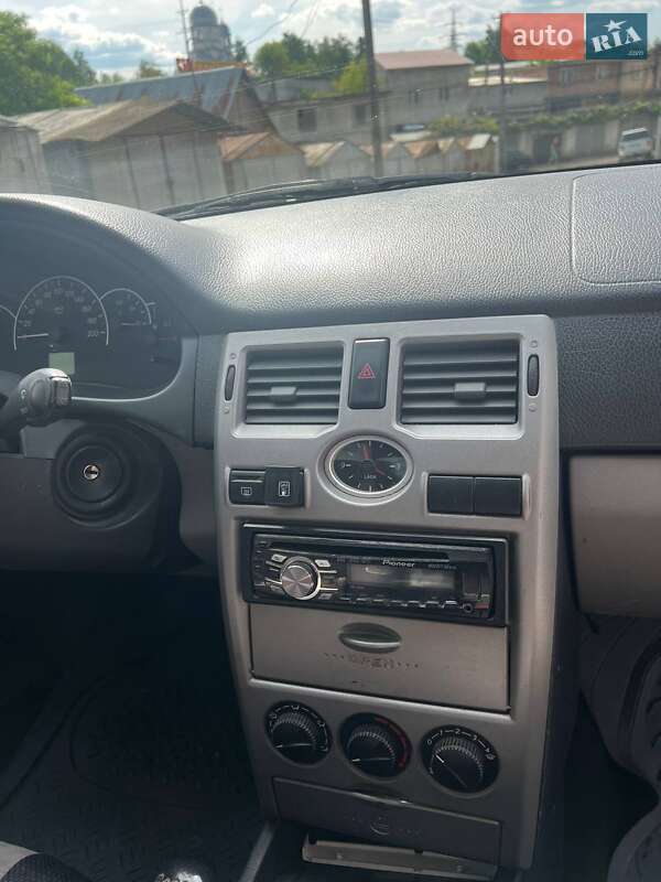 Хэтчбек ВАЗ / Lada 2172 Priora 2009 в Черновцах