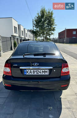 Хэтчбек ВАЗ 2172 Priora 2008 в 